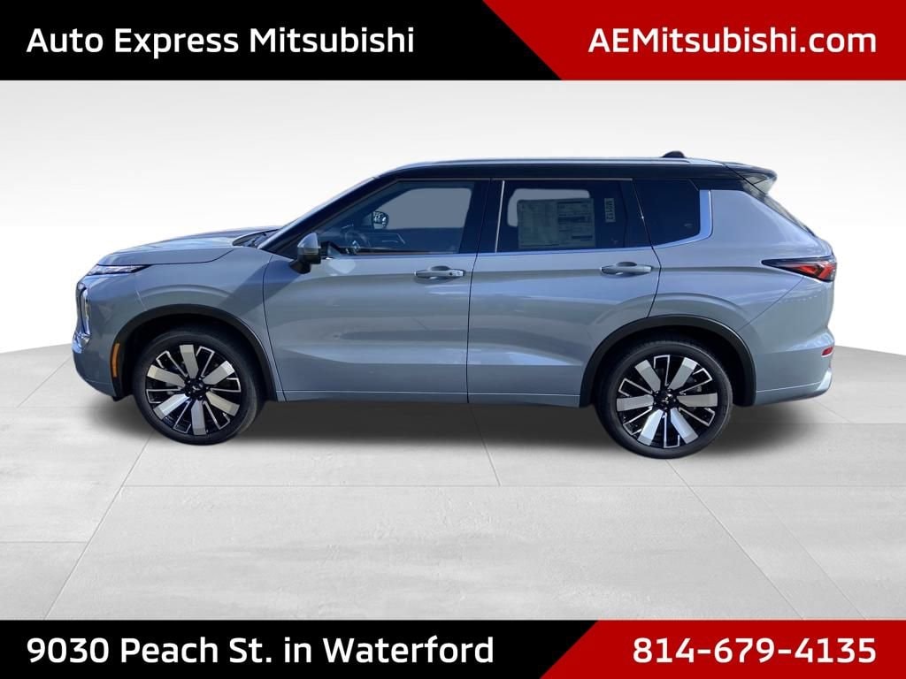 New 2025 Mitsubishi Outlander SEL