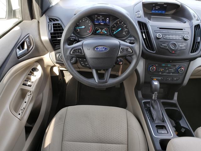 2017 Ford Escape SE White at New Motors