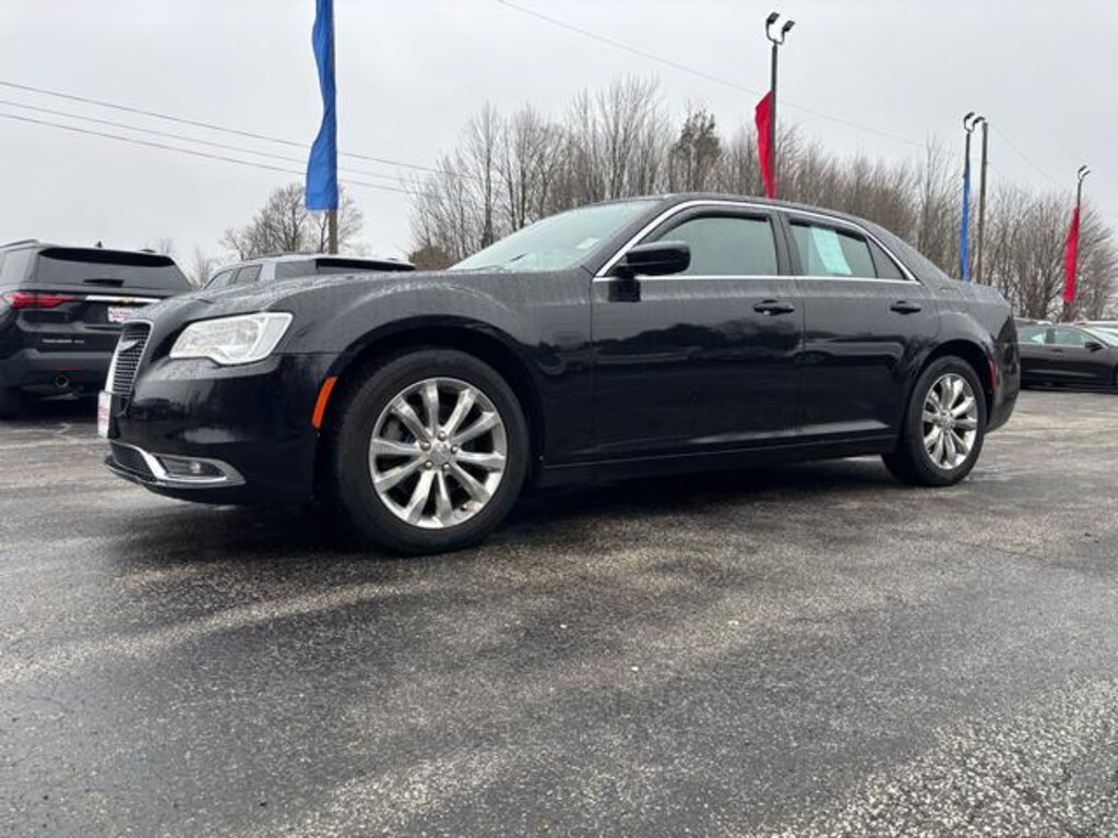 Used 2017 Chrysler 300 Limited Sedan