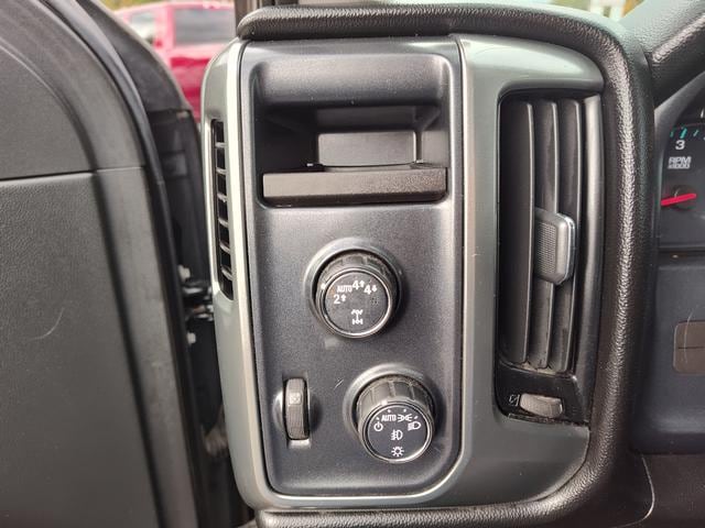 2018 Chevrolet Silverado 1500 photo 24 of 28