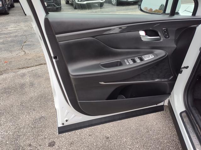 2023 Hyundai Santa Fe photo 13 of 28
