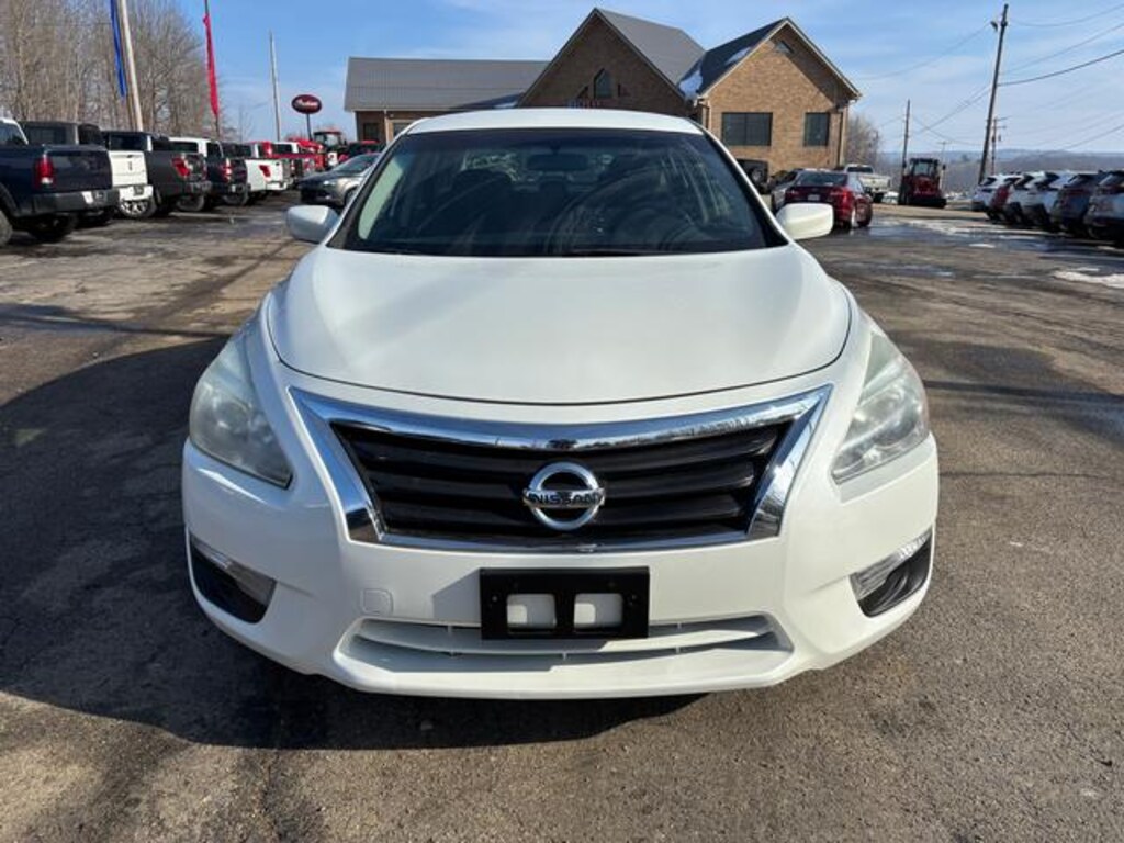 Used 2014 Nissan Altima 2.5 S Sedan