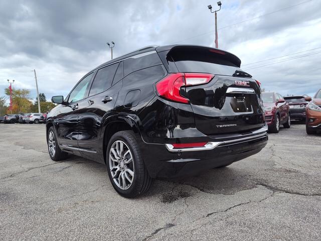 2022 GMC Terrain photo 5 of 28