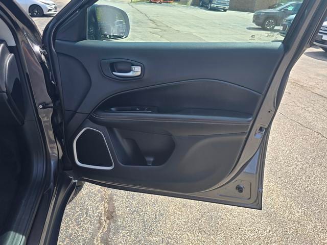 2017 Jeep New Compass Latitude 4x4 Granite Crystal at Auto Express Rt. 8