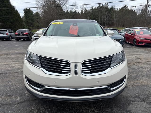 2016 Lincoln MKX  Confidential White 3C (Tri-Coat) at Solomon Chevrolet
