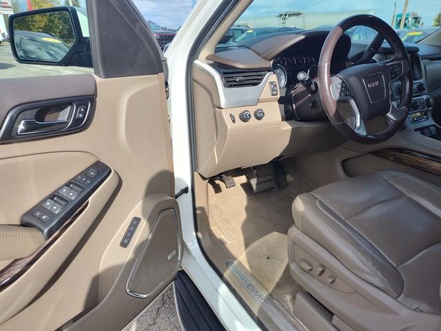 2019 GMC Yukon XL photo 12 of 28