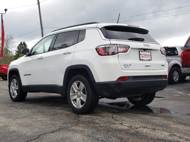 2022 Jeep Compass Latitude Bright White at Auto Express Rt. 8