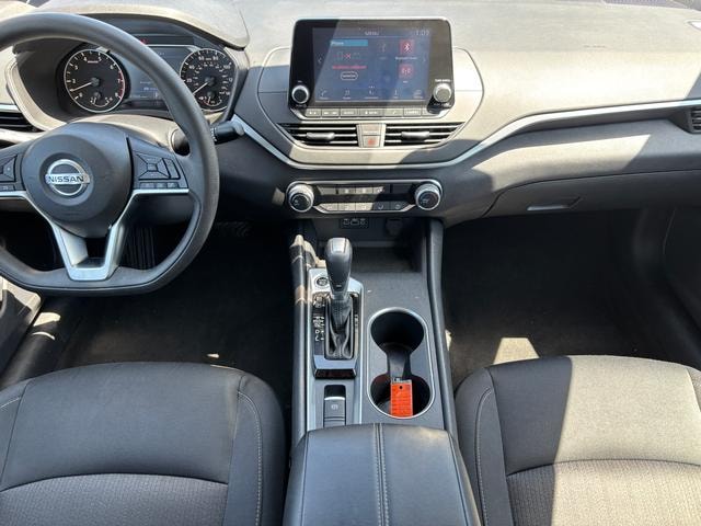 2022 Nissan Altima 2.5 SV Gun at Warne Motors