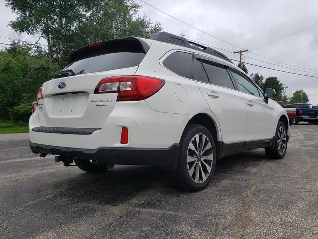 2017 Subaru Outback 3.6R Limited with - 6