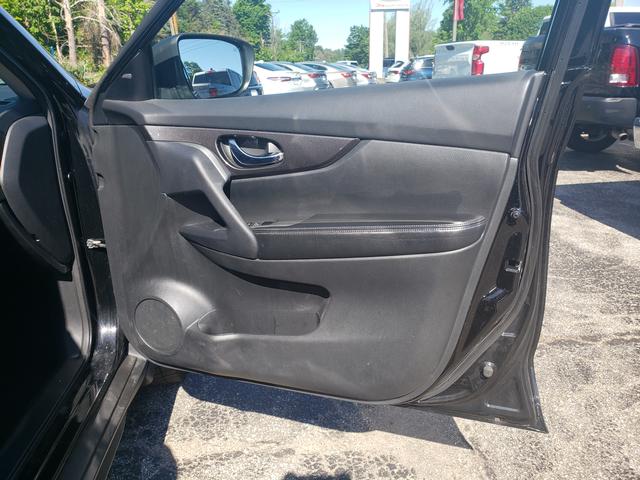 2020 Nissan Rogue SV Magnetic Black Pearl at Premiere Auto Sales