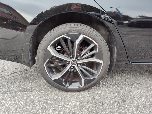 2023 Nissan Altima photo 9 of 28