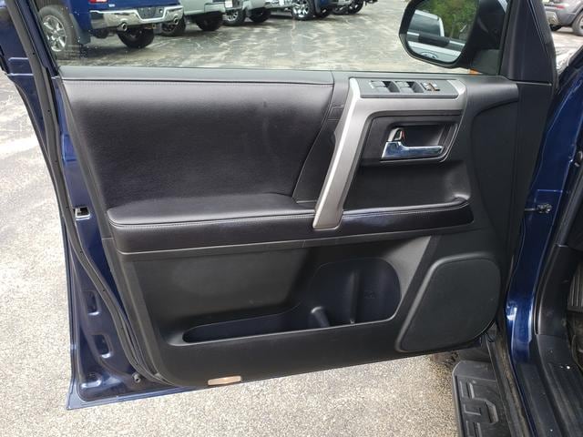 2017 Toyota 4Runner SR5 - 11