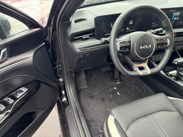 2025 Kia K5 GT-Line - 8