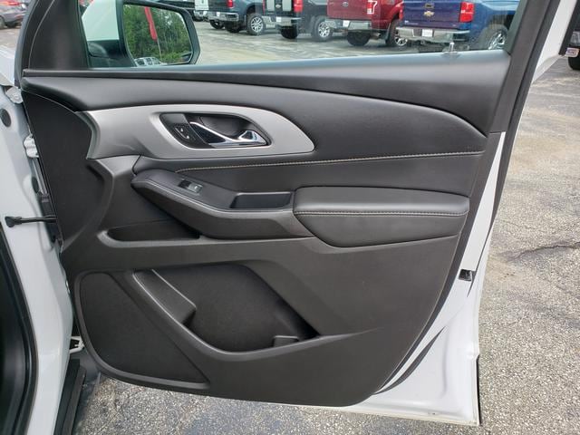 2021 Chevrolet Traverse LT Leather Summit White at Nick Chevrolet
