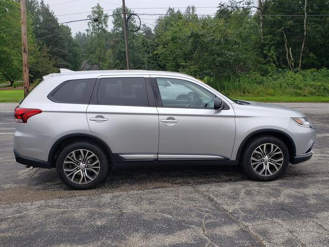 2018 Mitsubishi Outlander ES Alloy Silver at New Motors