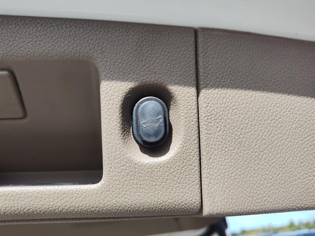 2019 GMC Yukon XL photo 10 of 28