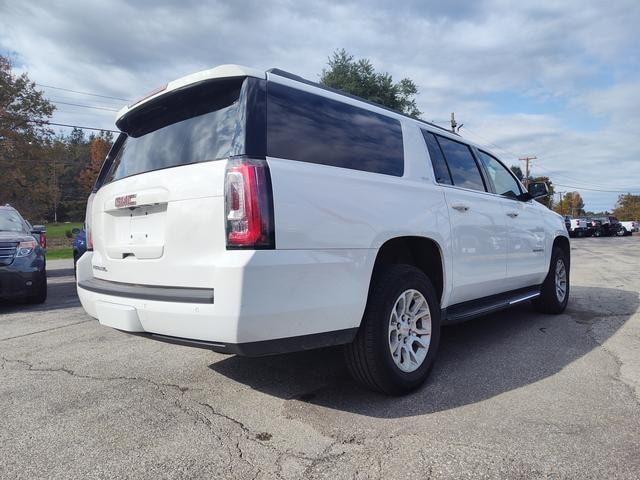 2019 GMC Yukon XL photo 7 of 28