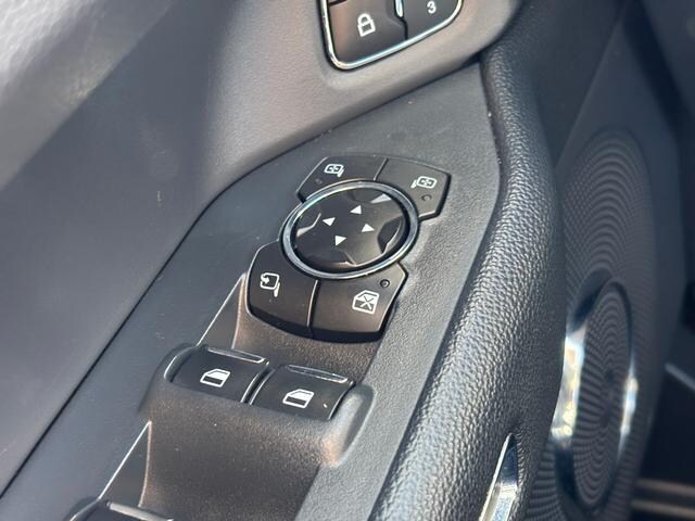 2024 Ford Expedition XLT Iconic Silver at Solomon Chevrolet