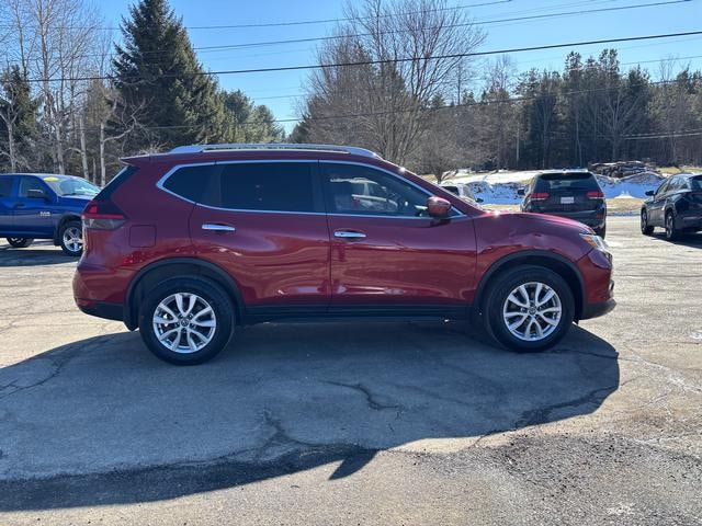 2019 Nissan Rogue SV - 7