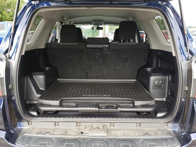 2017 Toyota 4Runner SR5 - 8