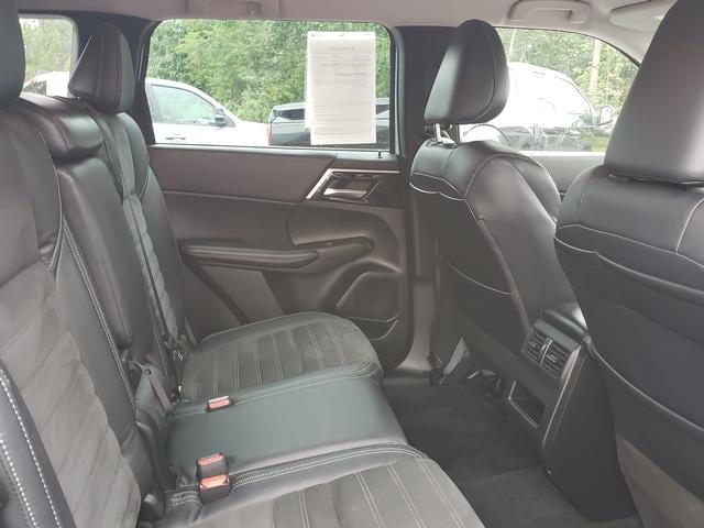 2023 Mitsubishi Outlander SE Alloy Silver at Solomon Chevrolet