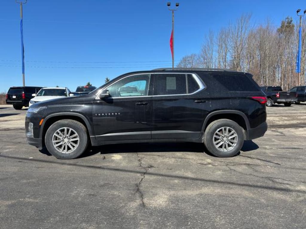 Used 2023 Chevrolet Traverse LT Leather SUV