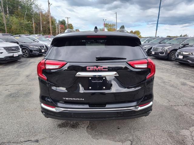 2022 GMC Terrain photo 6 of 28