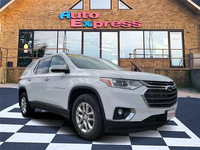 2021 Chevrolet Traverse LT Leather Summit White at Nick Chevrolet