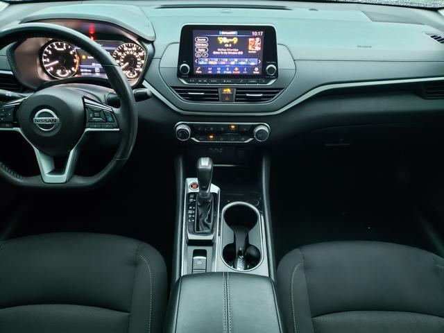 2021 Nissan Altima 2.5 SV Super Black at Auto Estates