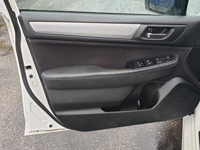 2017 Subaru Legacy 2.5i Premium - 10