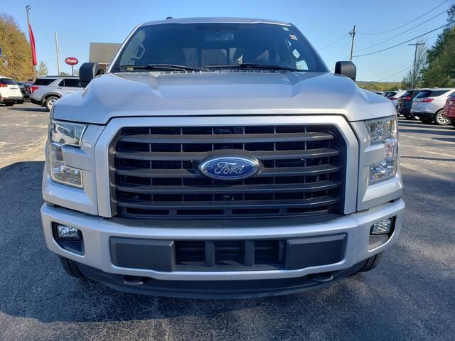 2015 Ford F-150 photo 2