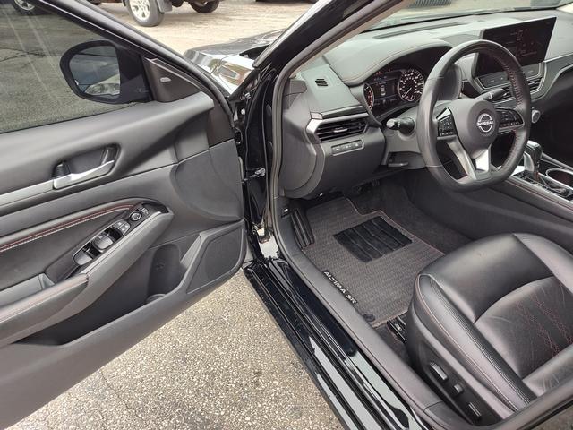 2023 Nissan Altima photo 11 of 28