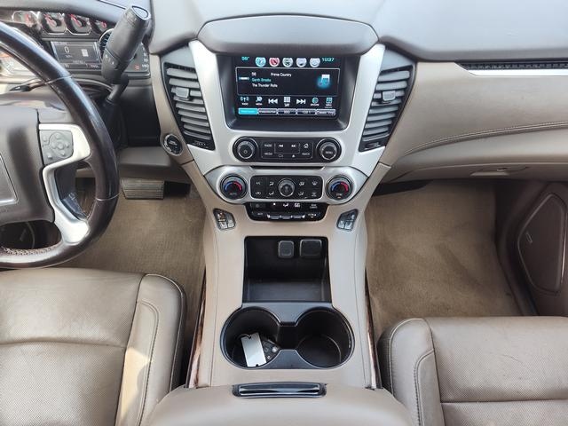 2019 GMC Yukon XL photo 16 of 28