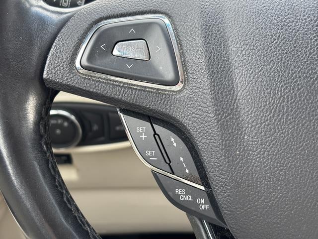 2016 Lincoln MKX  Confidential White 3C (Tri-Coat) at Solomon Chevrolet