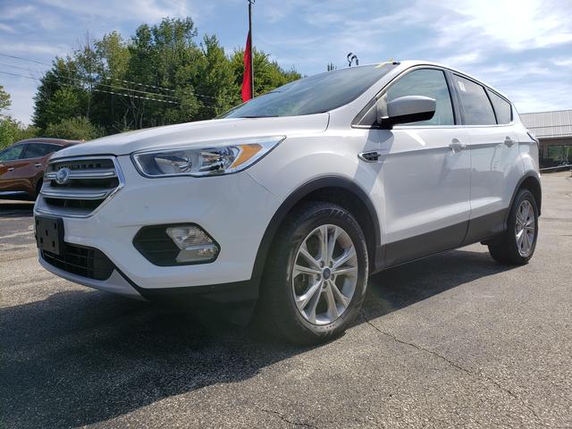 2017 Ford Escape SE White at New Motors