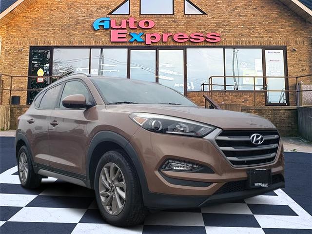 2017 Hyundai Tucson SE - 0