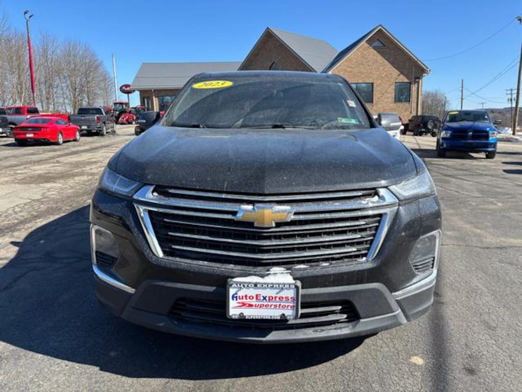 Used 2023 Chevrolet Traverse LT Leather SUV