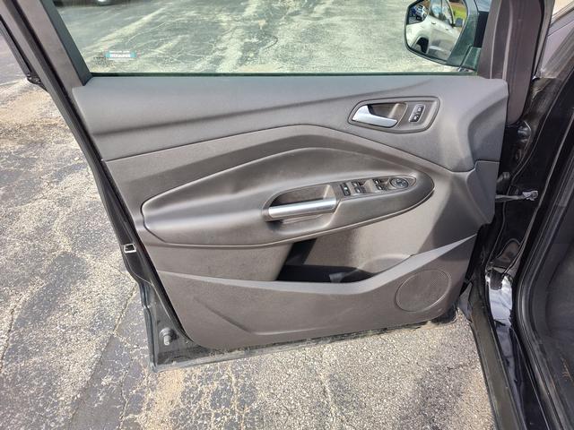 2018 Ford Escape photo 13 of 27