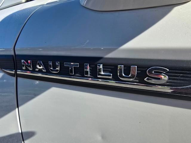 2020 Lincoln Nautilus Reserve - 8