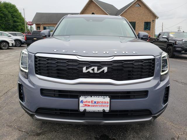 2022 Kia Telluride S photo 2