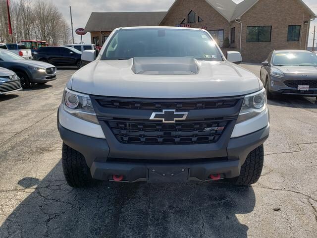 2019 Chevrolet Colorado ZR2 photo 2