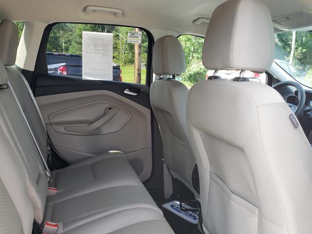 2017 Ford Escape SE White at New Motors