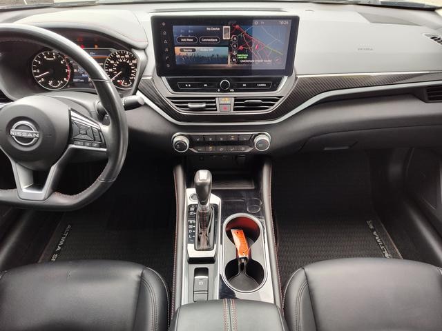 2023 Nissan Altima photo 15 of 28