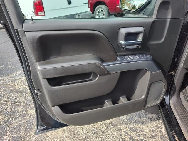 2018 Chevrolet Silverado 1500 photo 12 of 28
