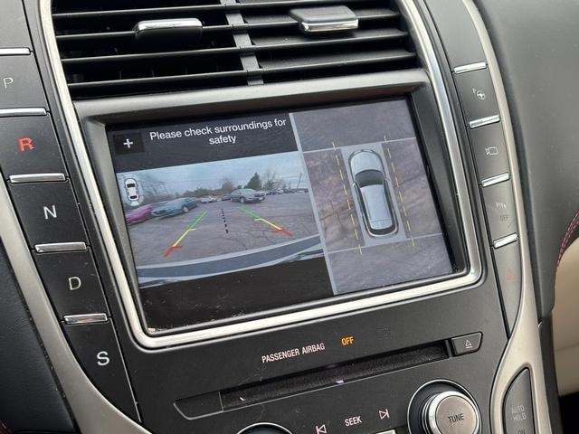 2016 Lincoln MKX  Confidential White 3C (Tri-Coat) at Solomon Chevrolet