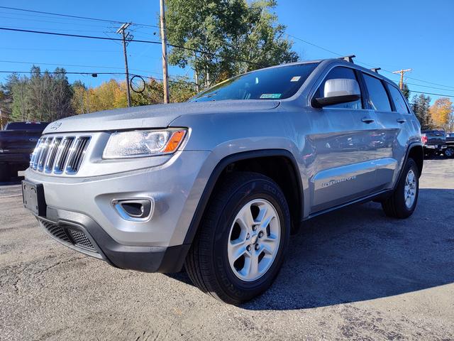 2016 Jeep Grand Cherokee photo 3 of 27