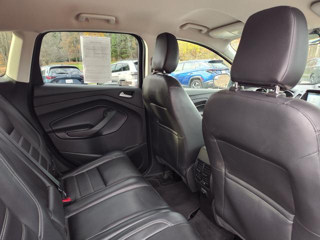 2018 Ford Escape photo 18 of 27