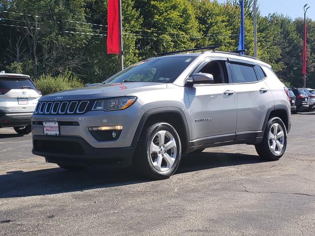 2019 Jeep Compass Latitude photo 2