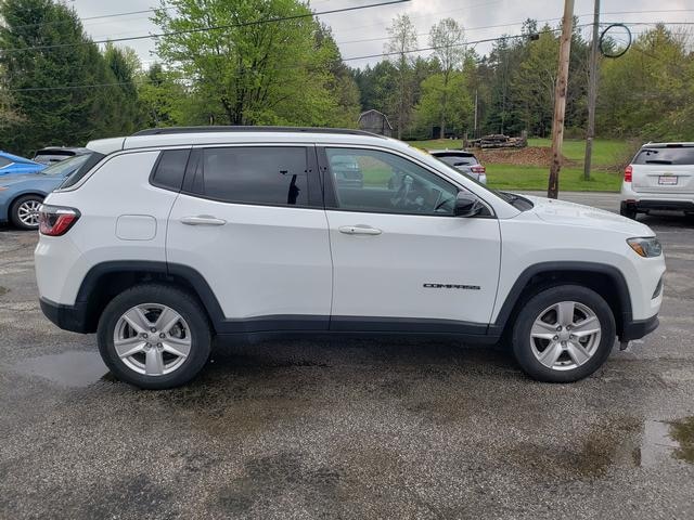 2022 Jeep Compass Latitude Bright White at Auto Express Rt. 8