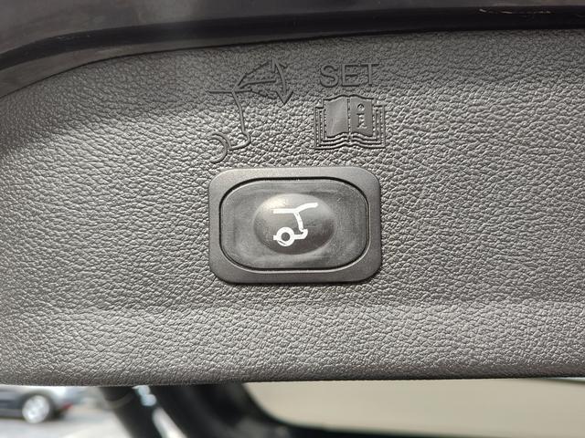 2018 Ford Escape photo 10 of 27